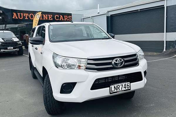 2018 Toyota Hilux SR TD DC 2.8D/4WD/6A 4X4