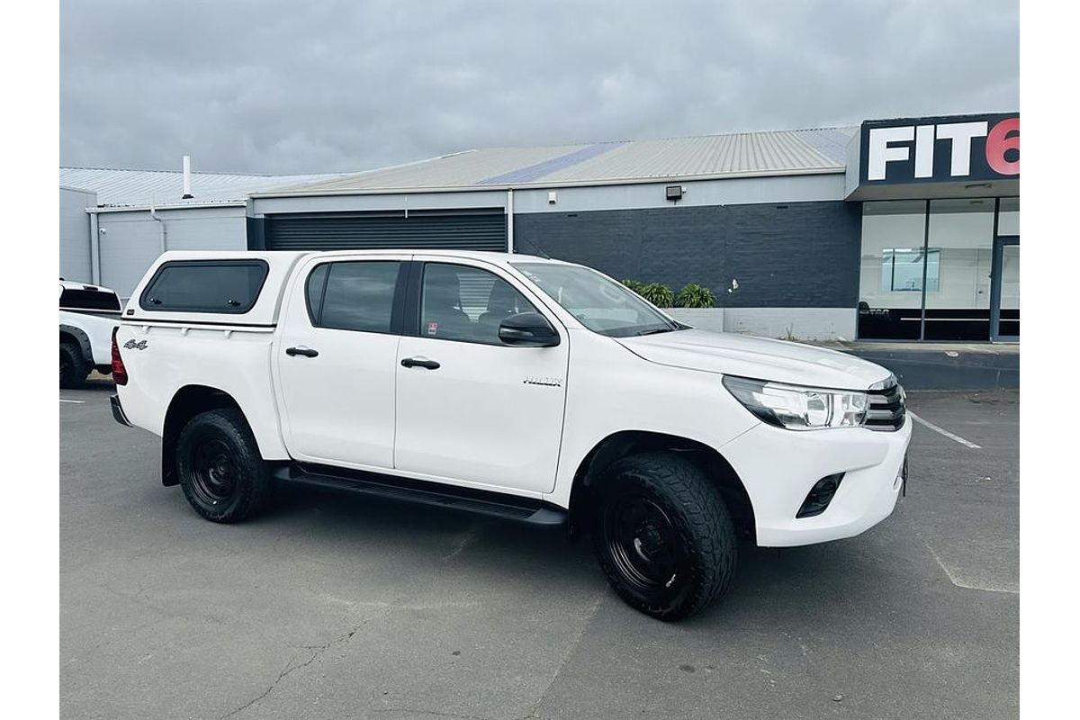 2018 Toyota Hilux SR TD DC 2.8D/4WD/6A 4X4