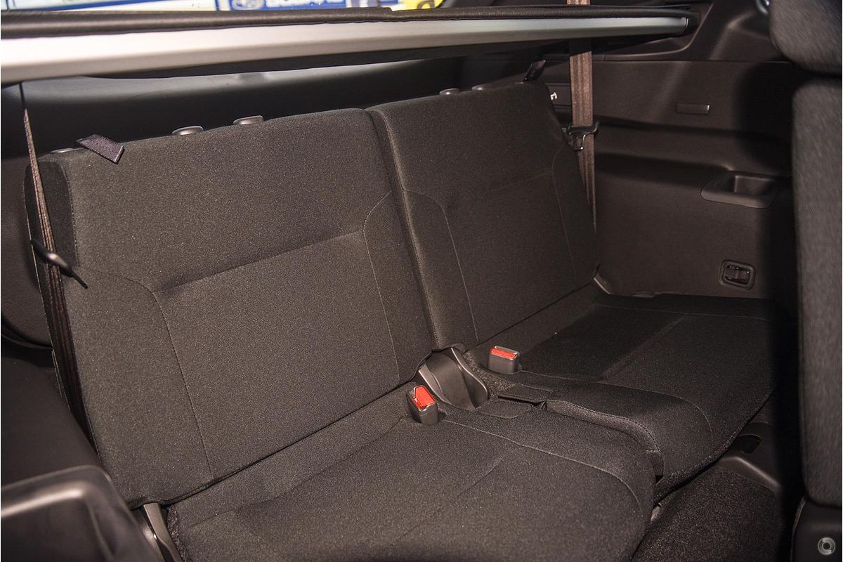2024 Mitsubishi Outlander LS ZM