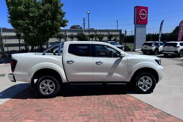 2024 Nissan Navara ST D23 4X4