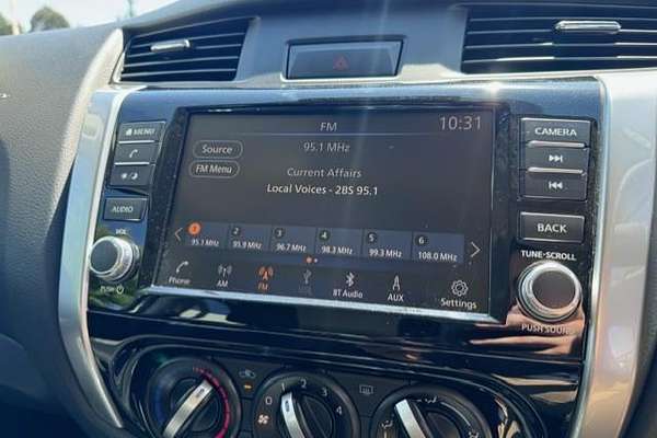 2024 Nissan Navara ST D23 4X4