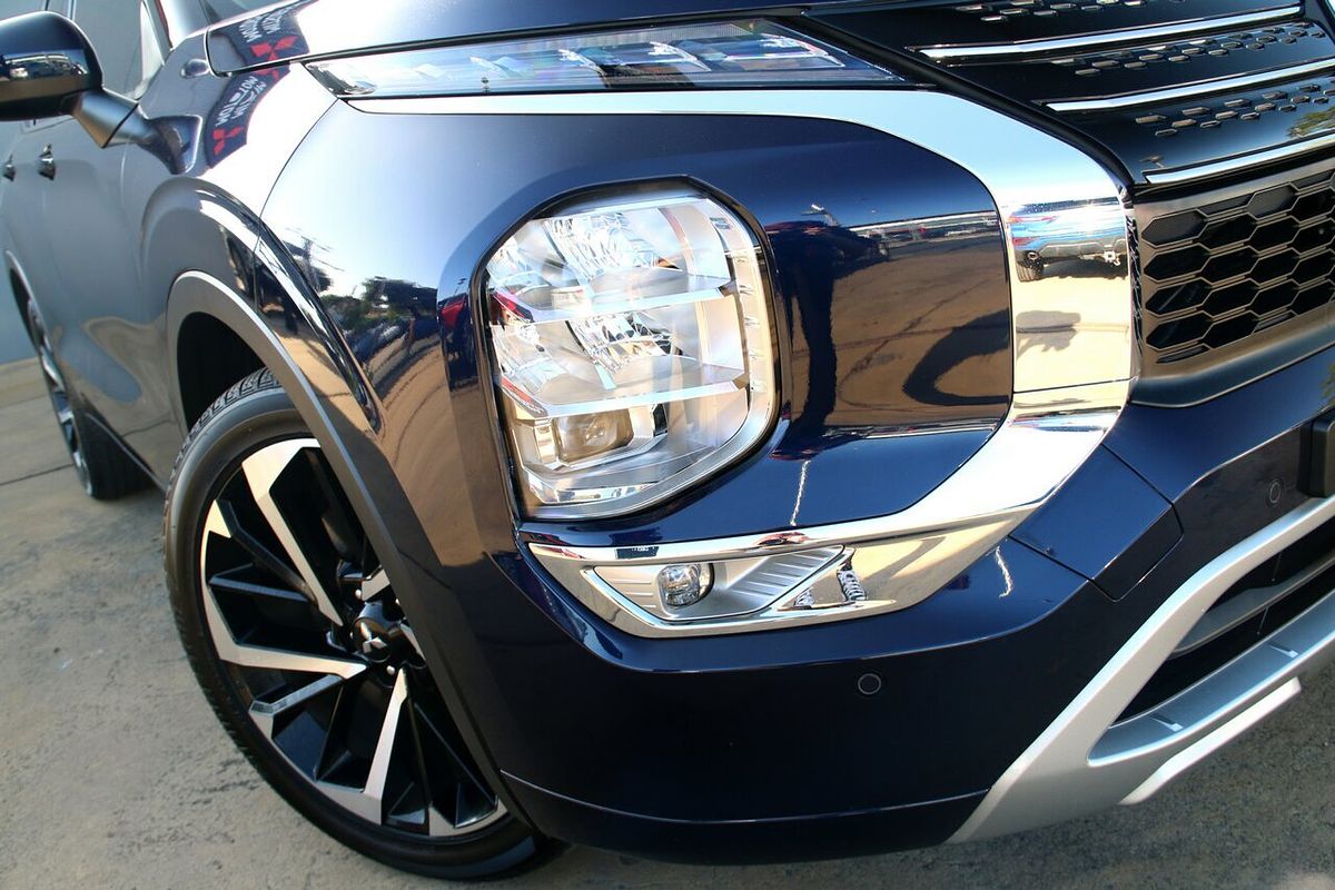 2022 Mitsubishi Outlander Exceed ZM