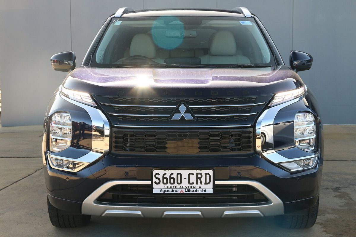 2022 Mitsubishi Outlander Exceed ZM