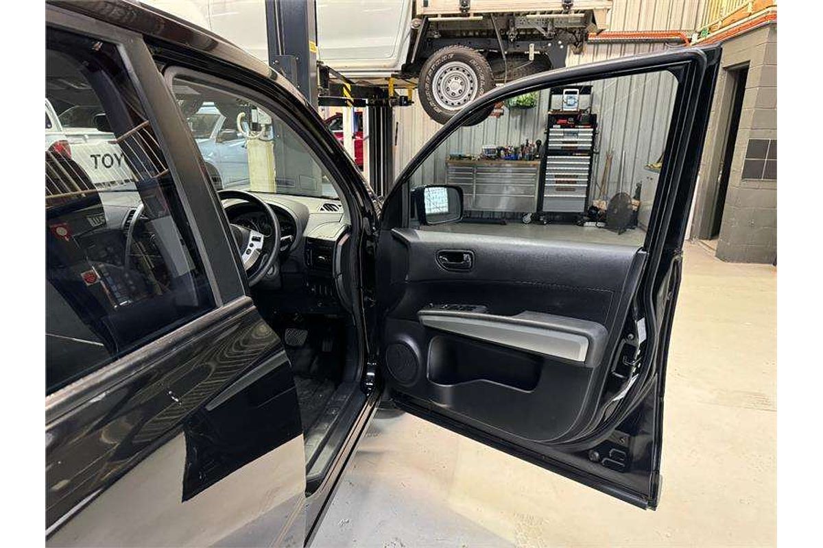 2010 Nissan X-TRAIL ST T31