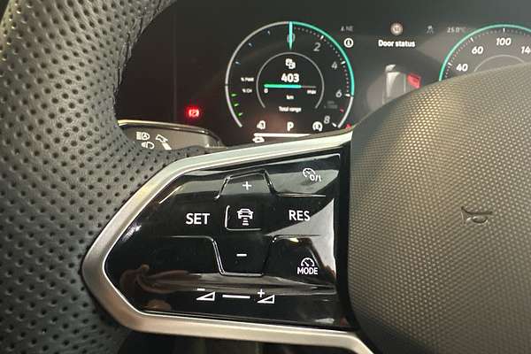 2024 Volkswagen Touareg R RC