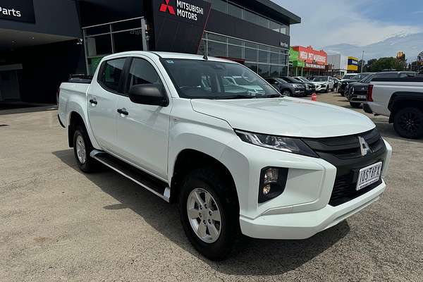 2019 Mitsubishi Triton GLX+ MR 4X4