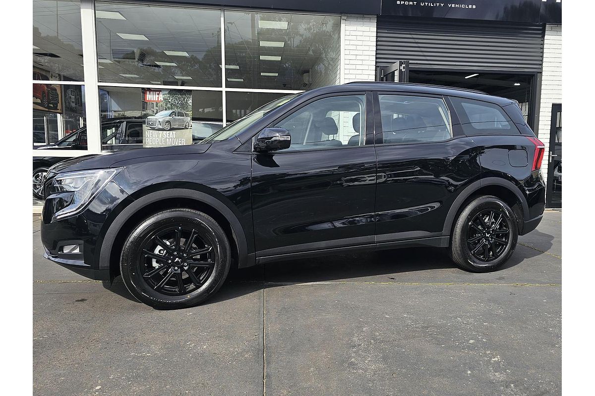 2024 Mahindra XUV700 AX7L Black Edition