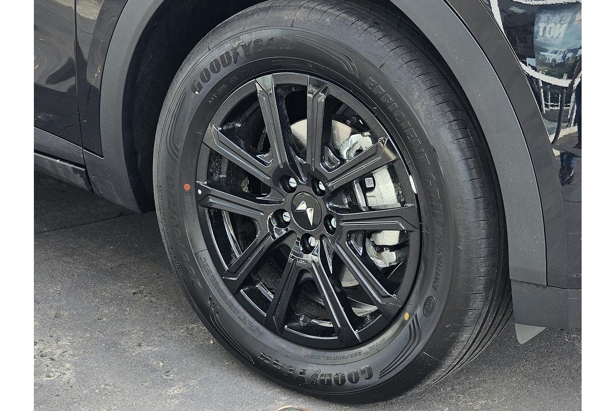 2024 Mahindra XUV700 AX7L Black Edition