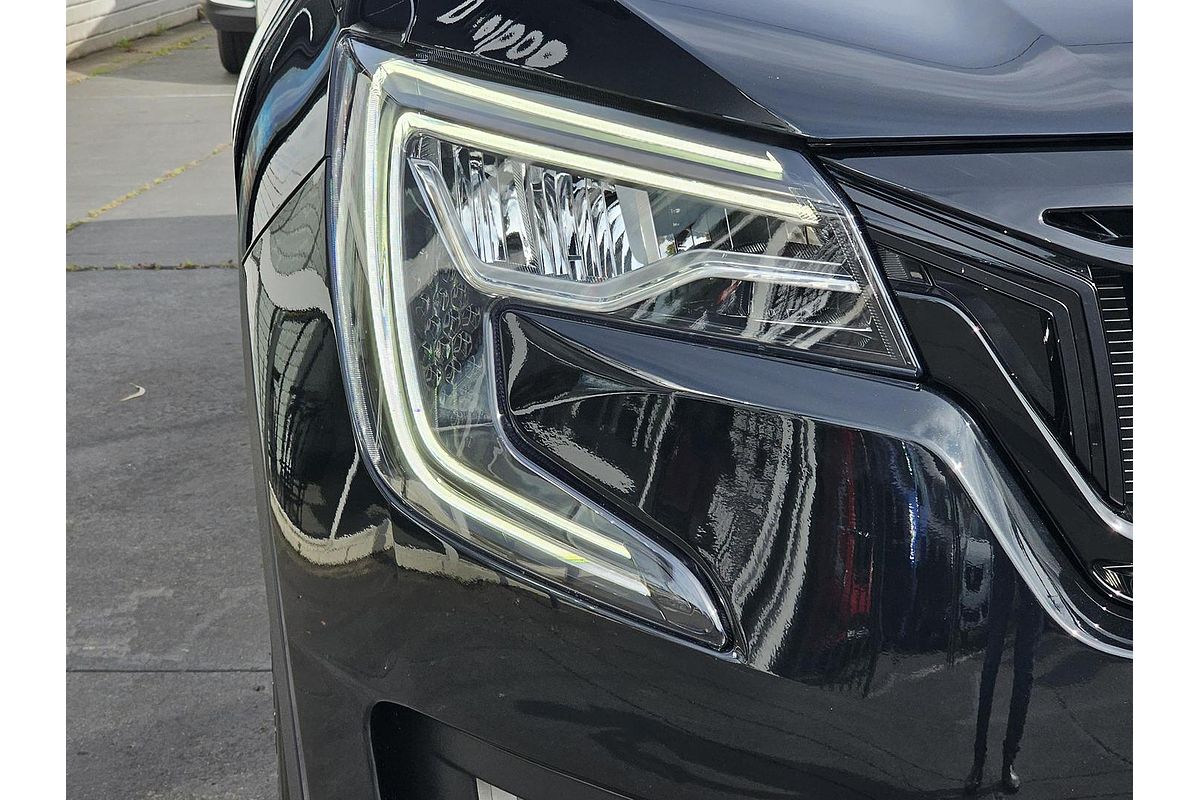 2024 Mahindra XUV700 AX7L Black Edition