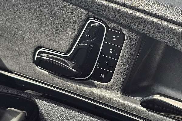 2024 Mahindra XUV700 AX7L Black Edition