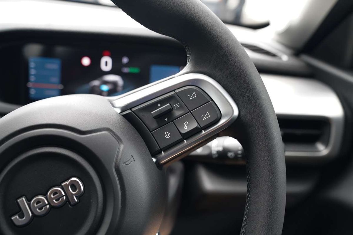 2024 Jeep Avenger Limited JJ