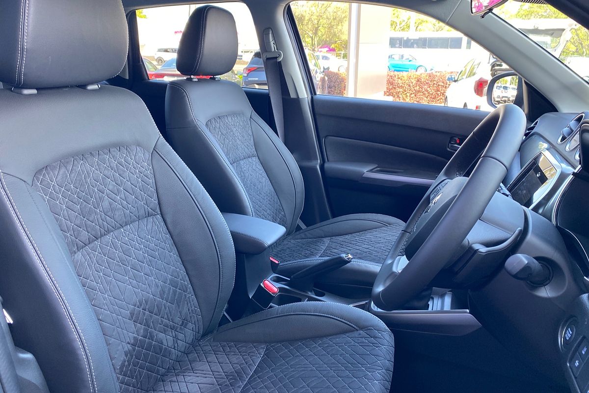 2023 Suzuki Vitara Turbo Limited Edition LY Series II