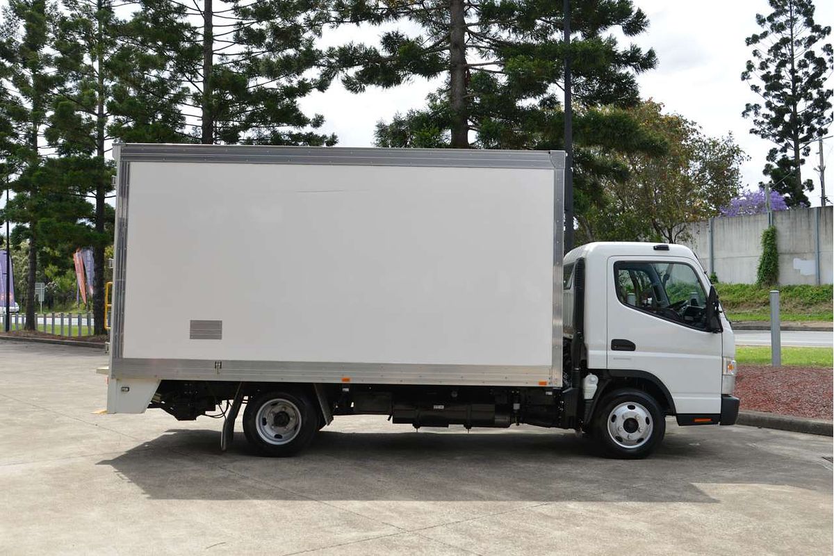 2022 Fuso Canter 515 4x2