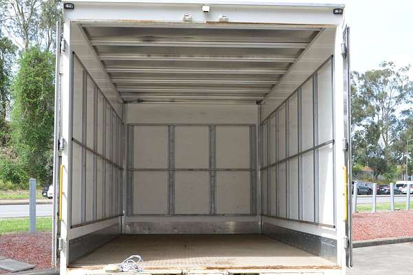2022 Fuso Canter 515 4x2 SWB
