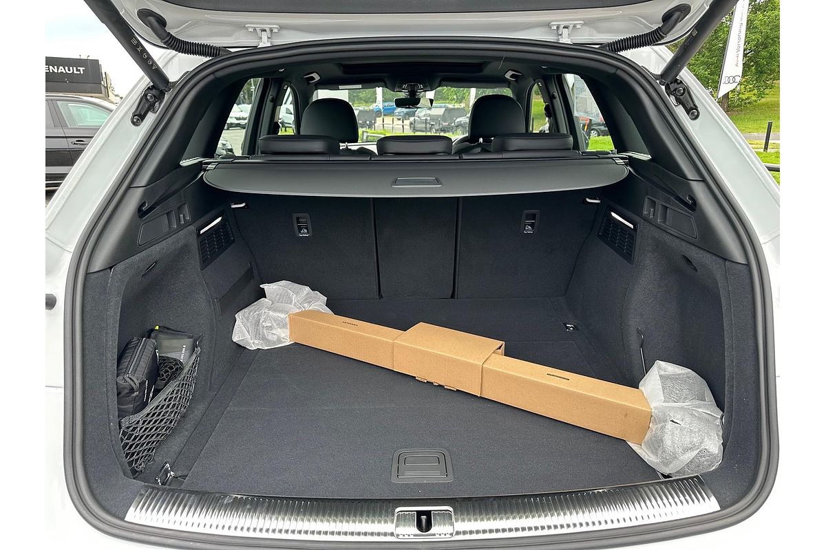 2024 Audi Q5 45 TFSI Sport FY