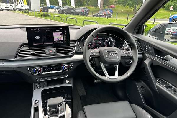 2024 Audi Q5 45 TFSI Sport FY
