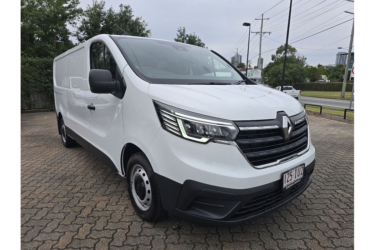 2023 Renault Trafic Pro X82 SWB