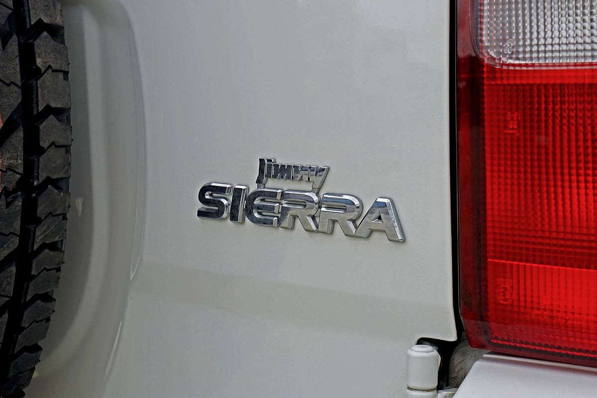 2013 Suzuki Jimny Sierra SN413 T6