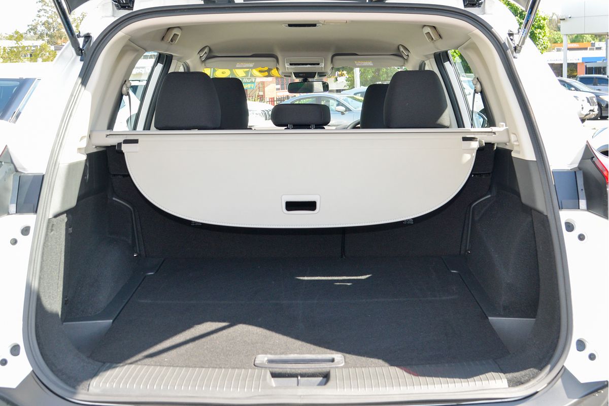 2023 Nissan X-TRAIL ST T33