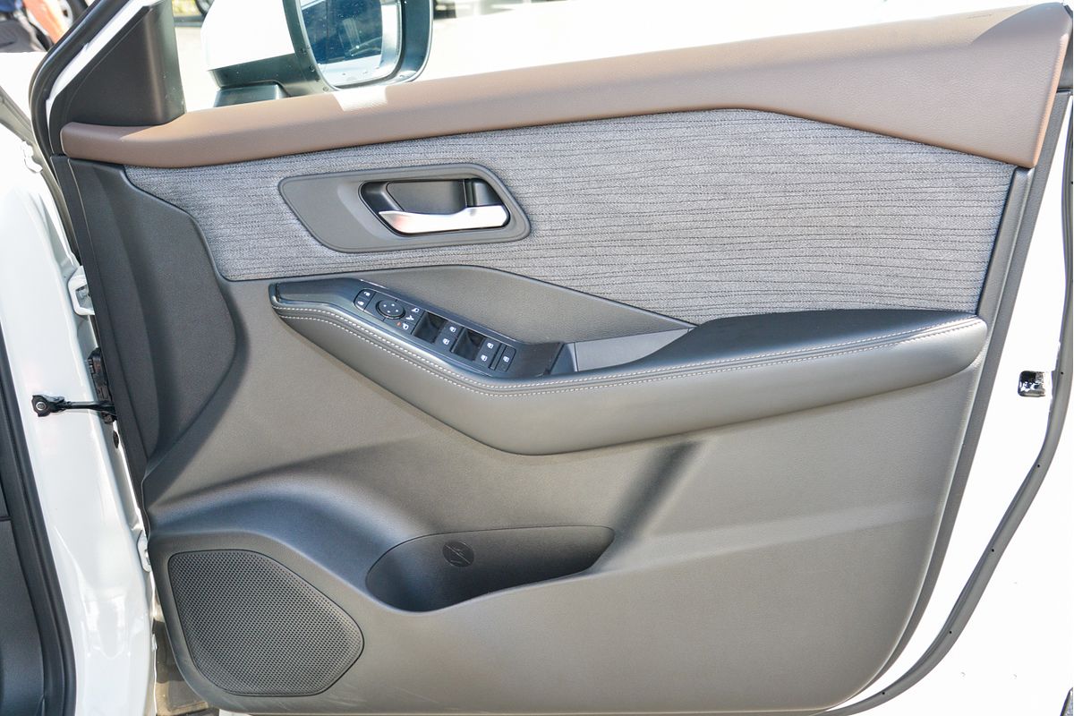 2023 Nissan X-TRAIL ST T33
