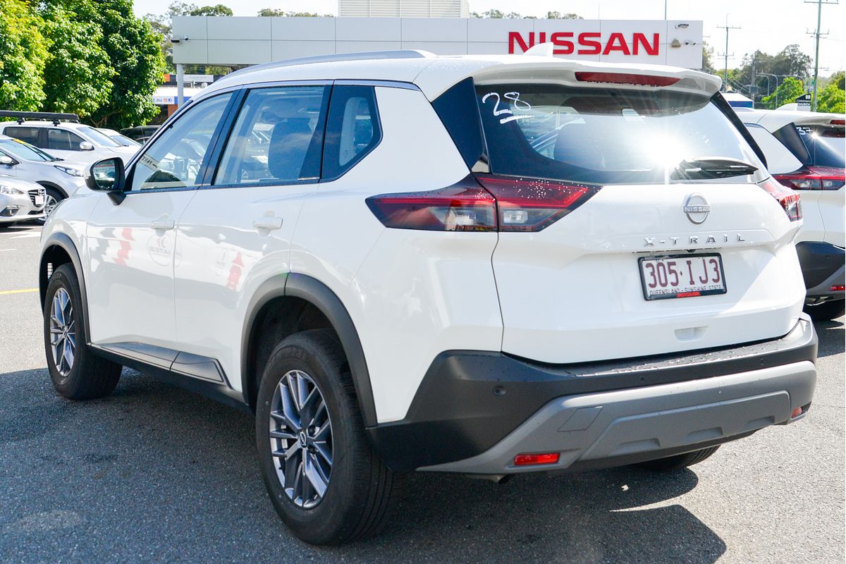2023 Nissan X-TRAIL ST T33