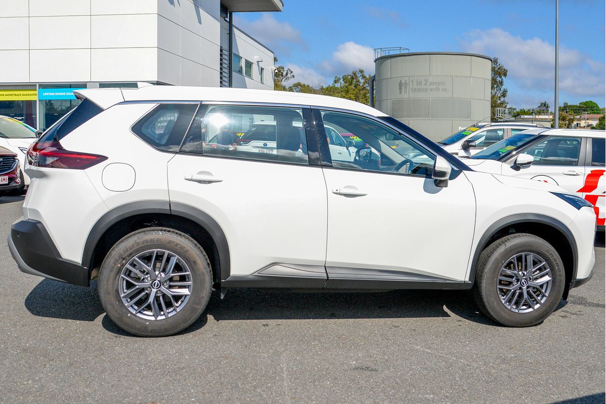 2023 Nissan X-TRAIL ST T33