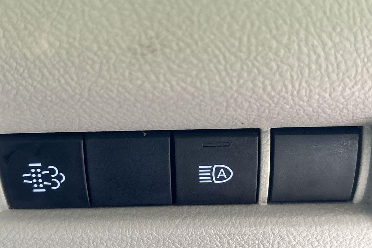2019 Toyota Hiace Commuter GDH322R