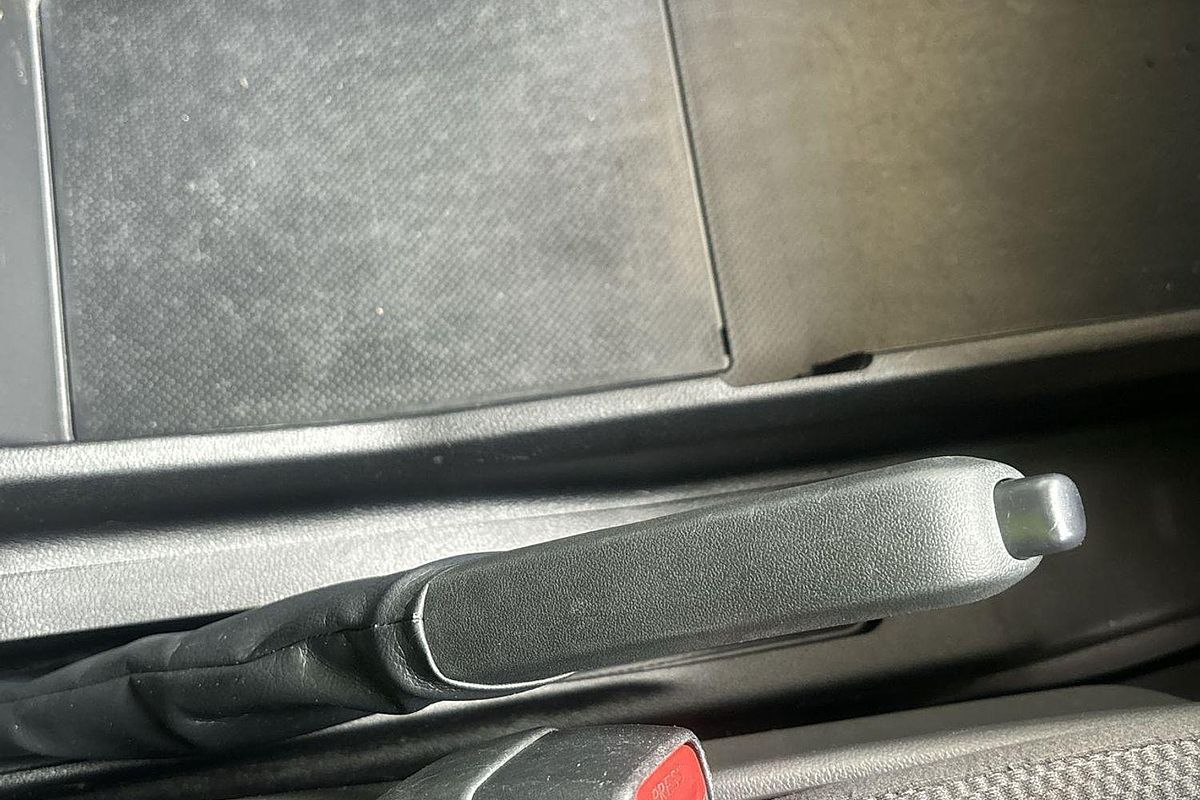 2019 Toyota Hiace Commuter GDH322R