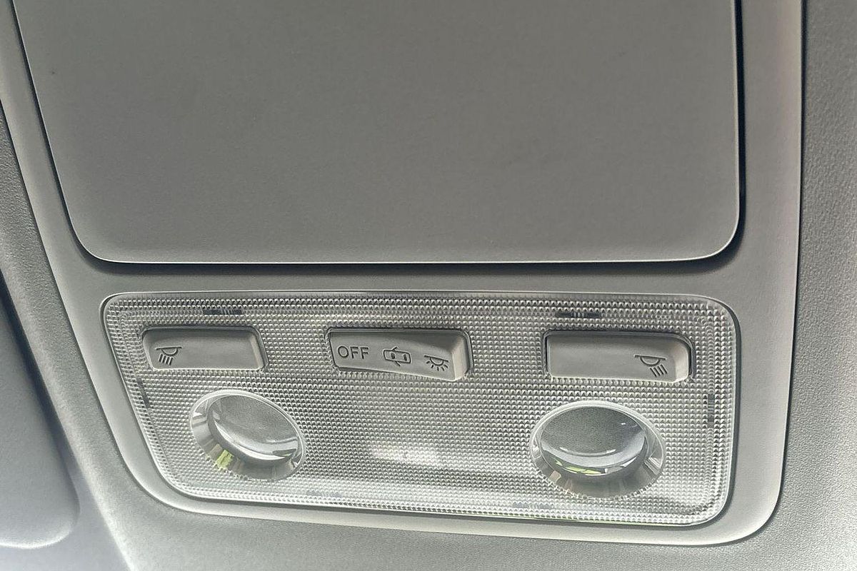 2019 Toyota Hiace Commuter GDH322R