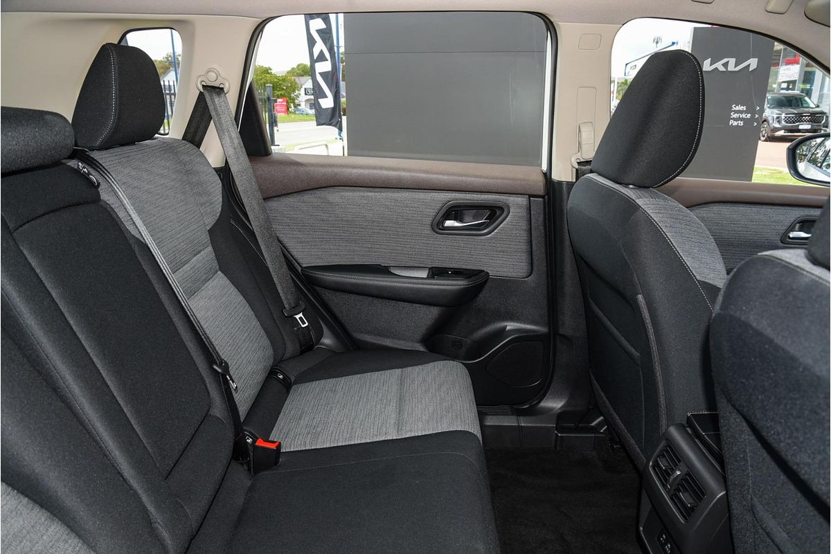 2023 Nissan X-TRAIL ST T33