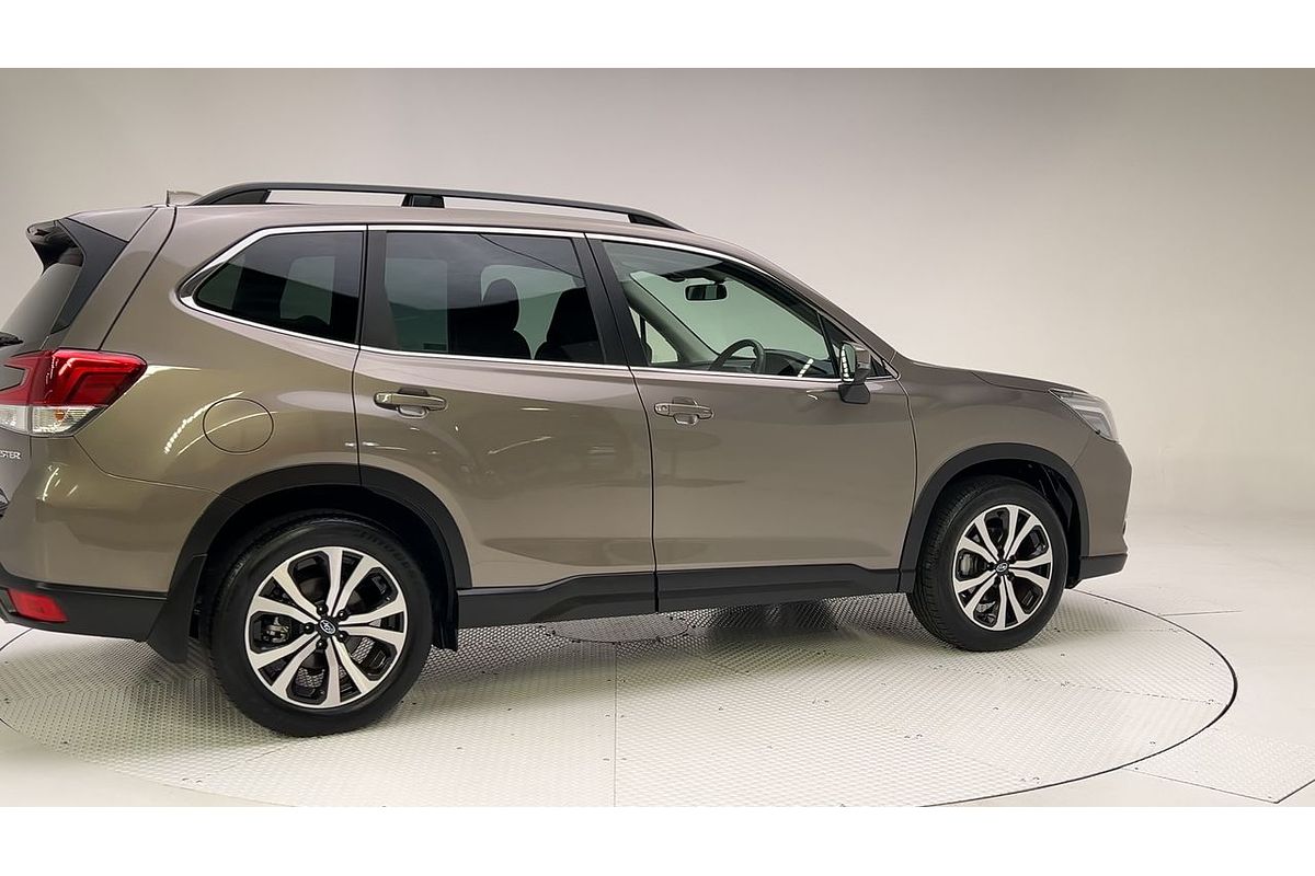 2021 Subaru Forester 2.5i Premium S5