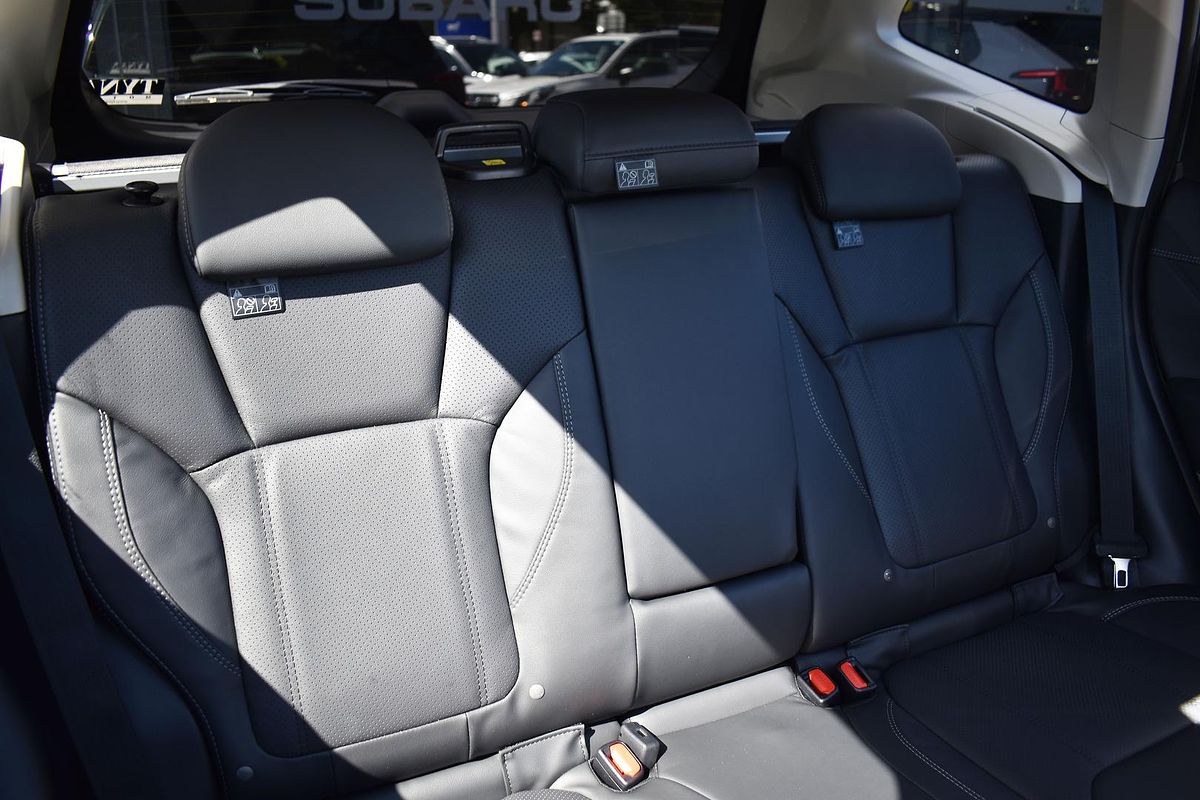 2024 Subaru Forester 2.5i-S S5