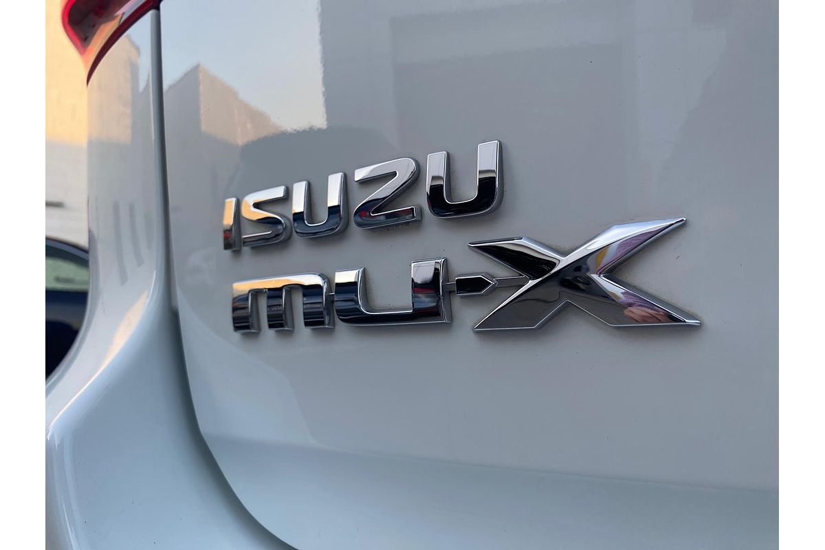 2021 Isuzu MU-X LS-T