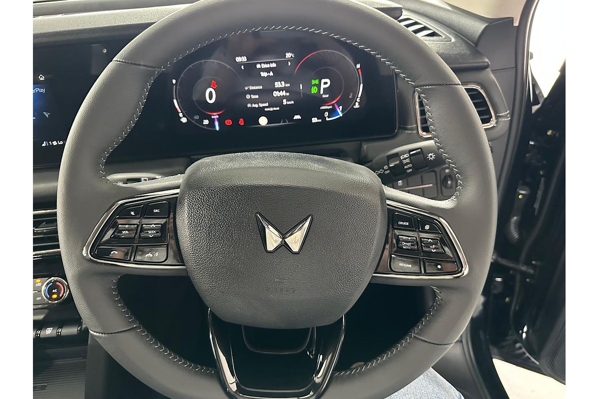2024 Mahindra XUV700 AX7L Black Edition