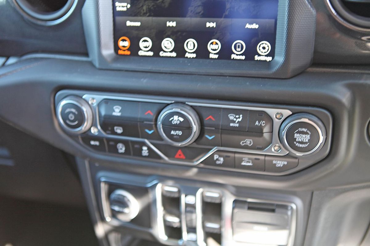 2022 Jeep Gladiator Night Eagle JT All Wheel Drive