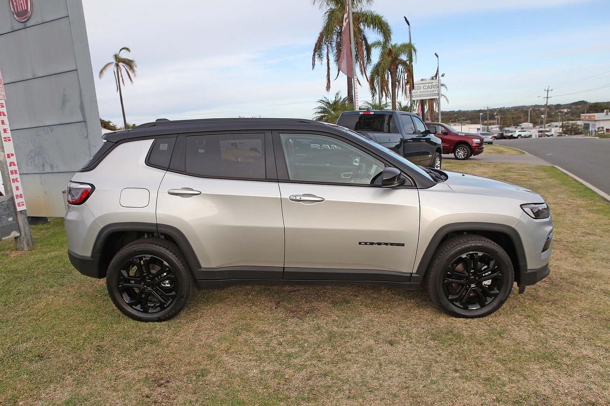 2023 Jeep Compass Night Eagle M6