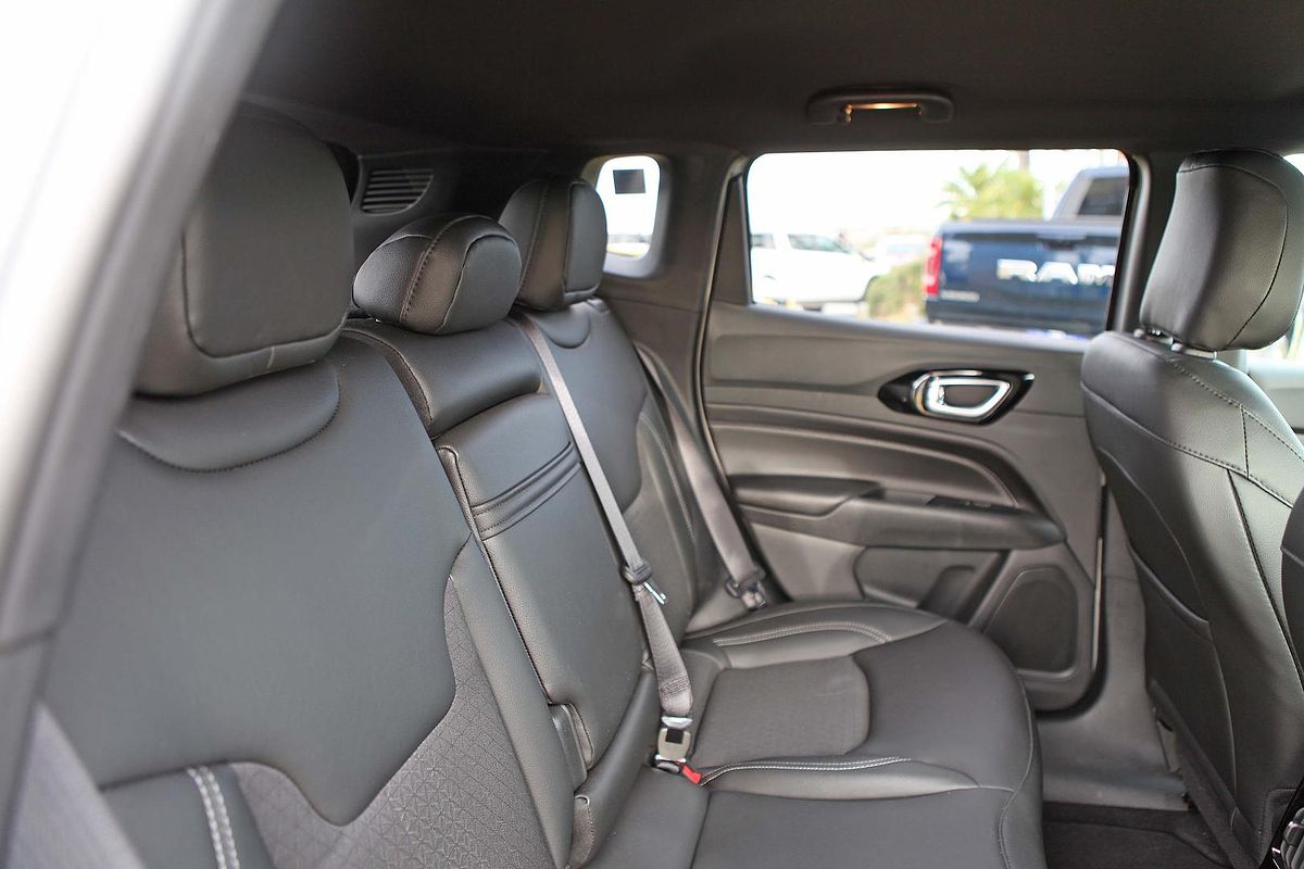2023 Jeep Compass Night Eagle M6