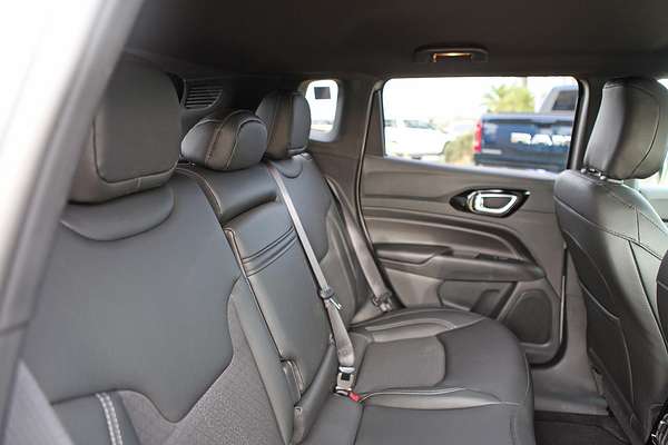 2023 Jeep Compass Night Eagle M6