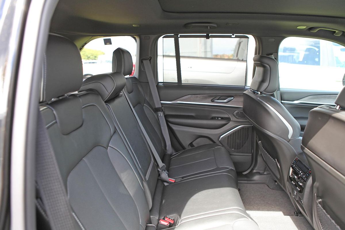 2023 Jeep Grand Cherokee Overland WL