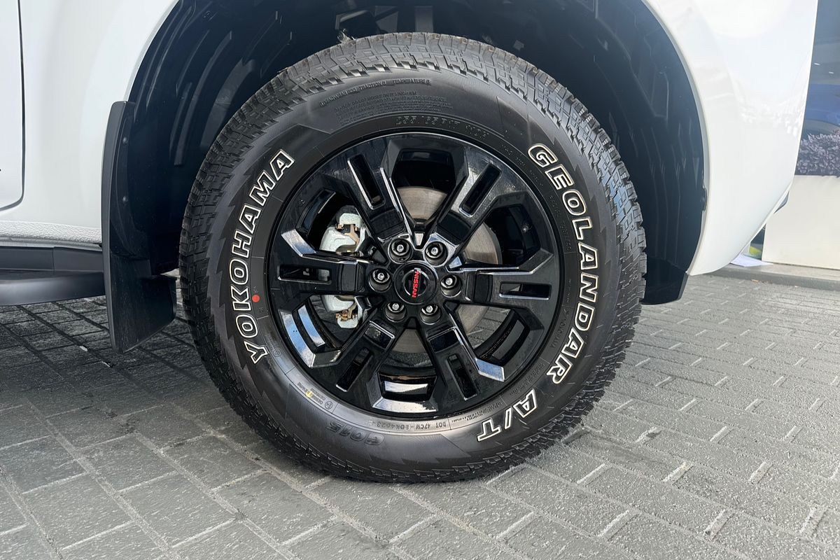 2024 Nissan Navara Black Edition D23 4X4