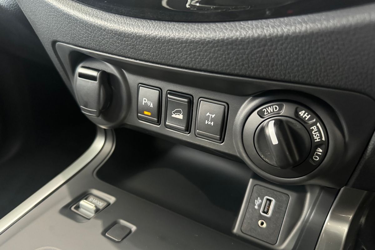 2024 Nissan Navara Black Edition D23 4X4