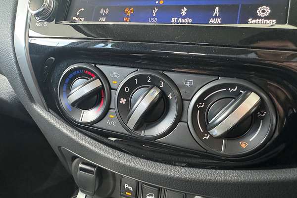 2024 Nissan Navara Black Edition D23 4X4