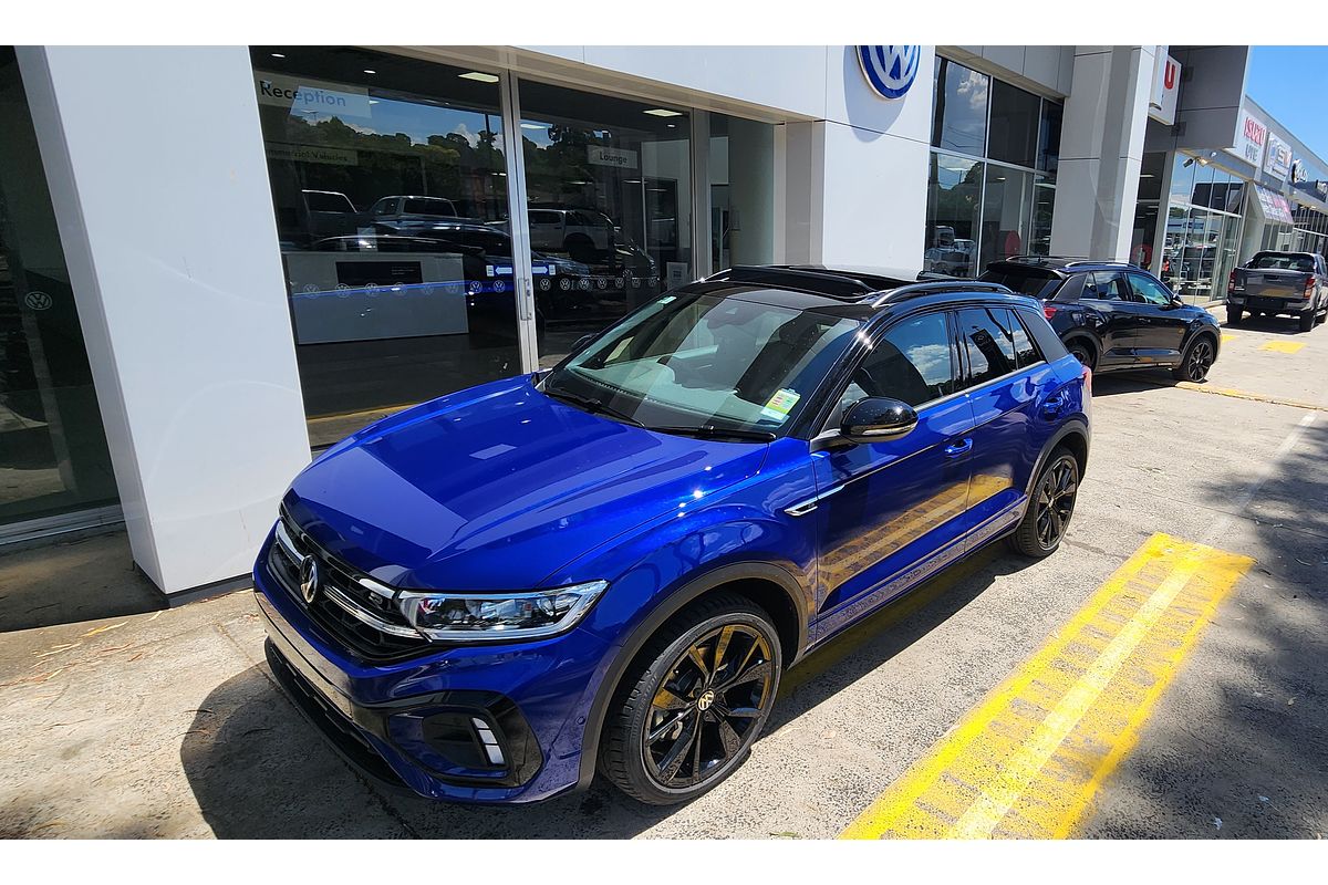 2024 Volkswagen T-Roc 140TSI R-Line D11