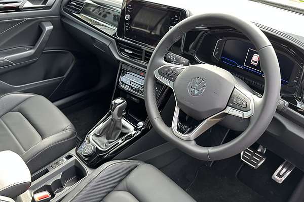 2024 Volkswagen T-Roc 140TSI R-Line D11