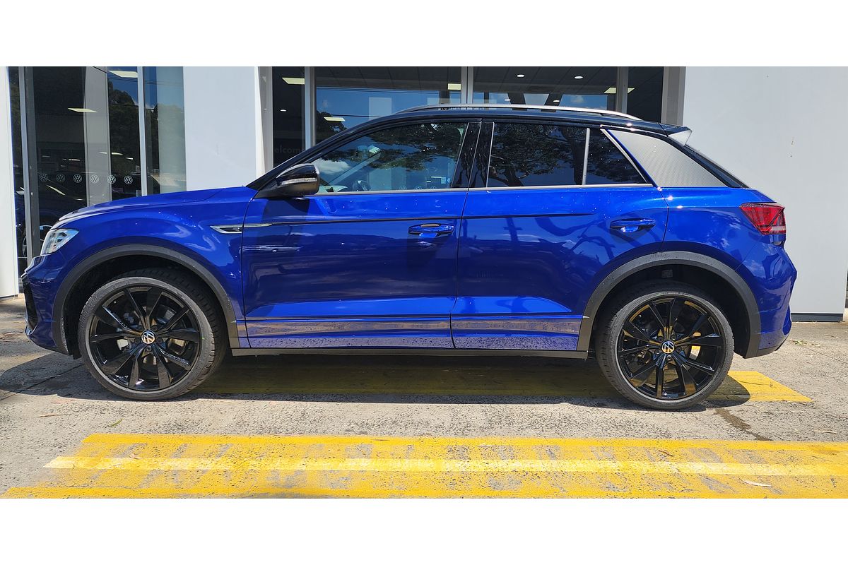 2024 Volkswagen T-Roc 140TSI R-Line D11