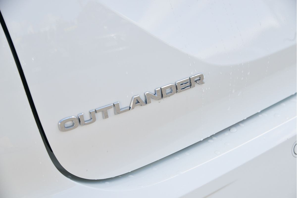 2021 Mitsubishi Outlander LS ZM