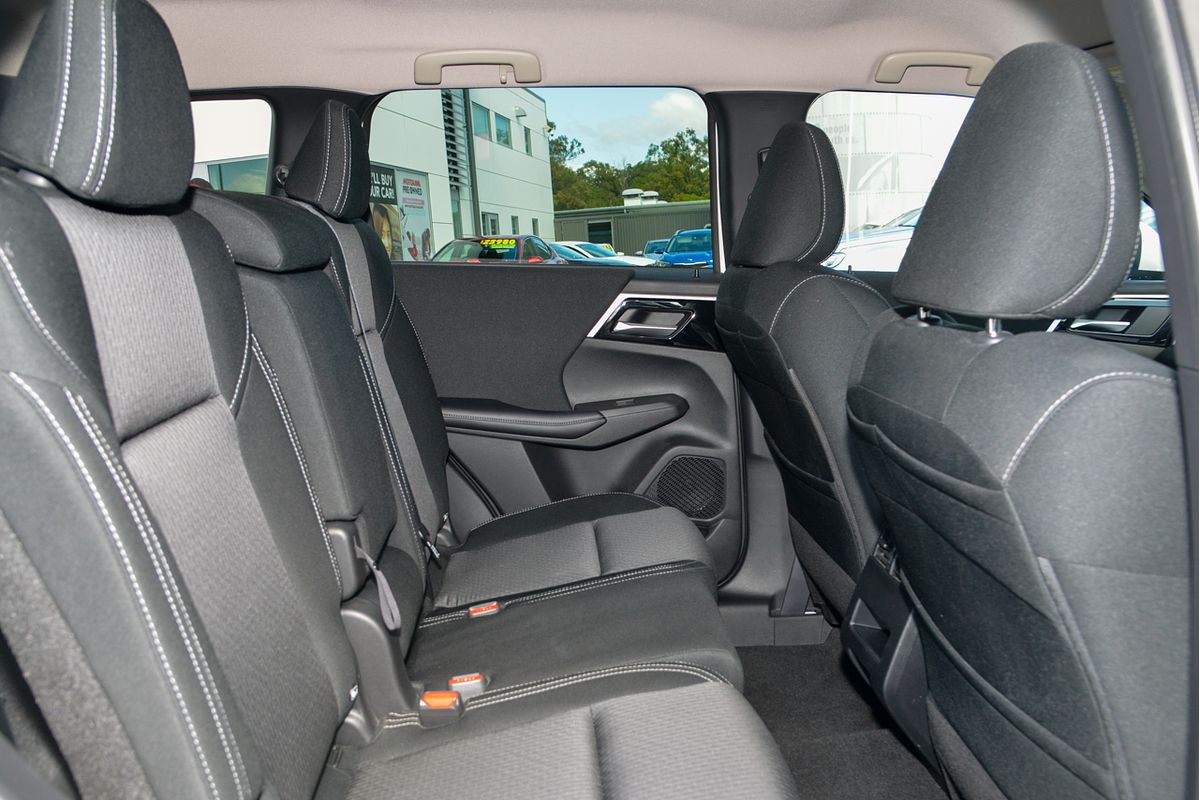 2021 Mitsubishi Outlander LS ZM