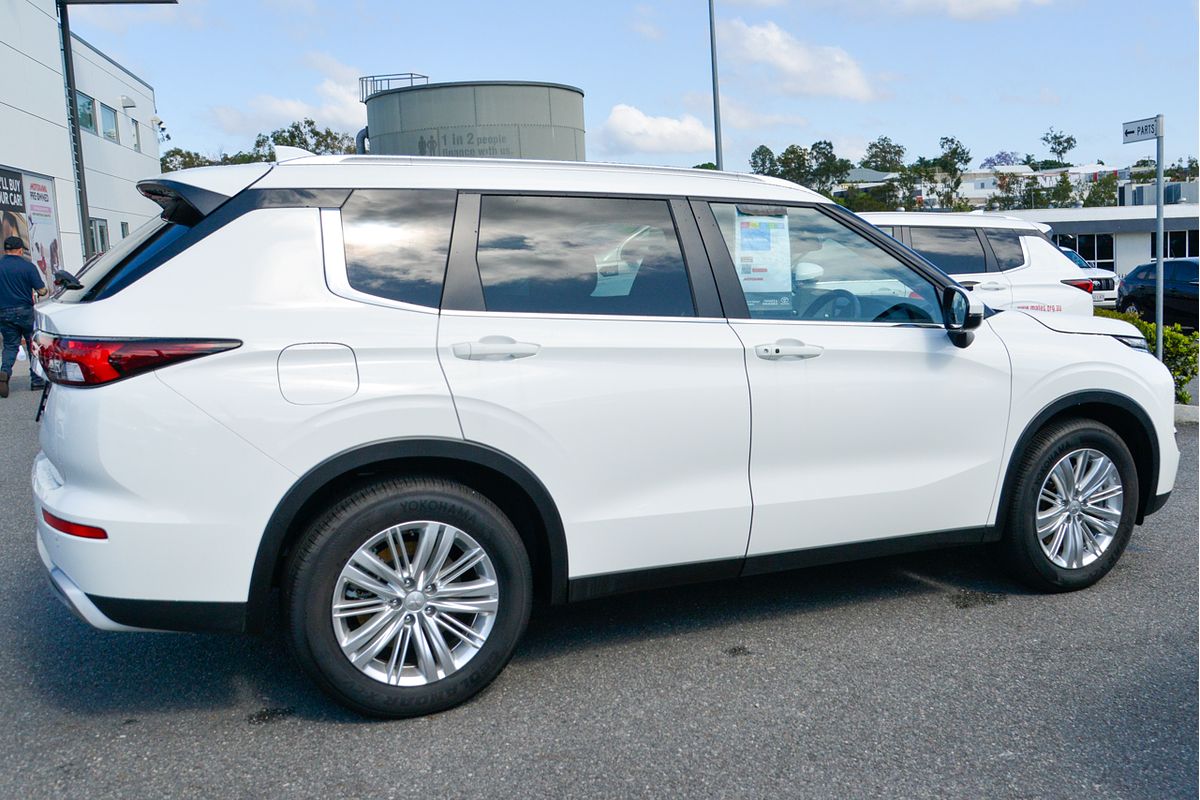 2021 Mitsubishi Outlander LS ZM