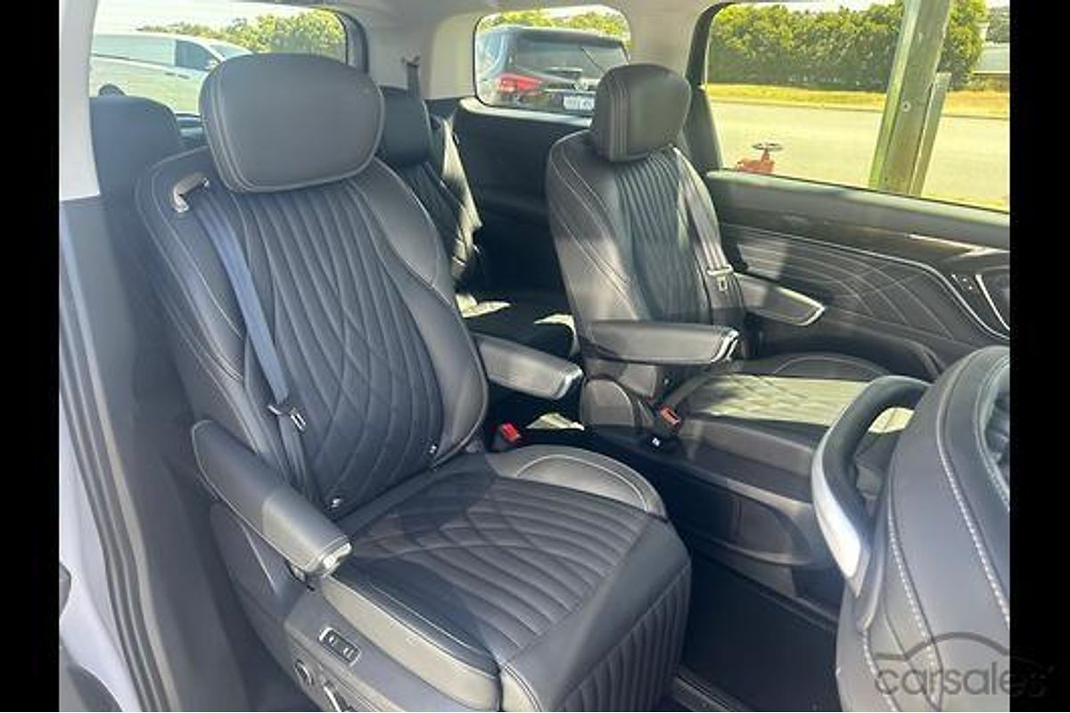 2023 LDV MIFA Executive