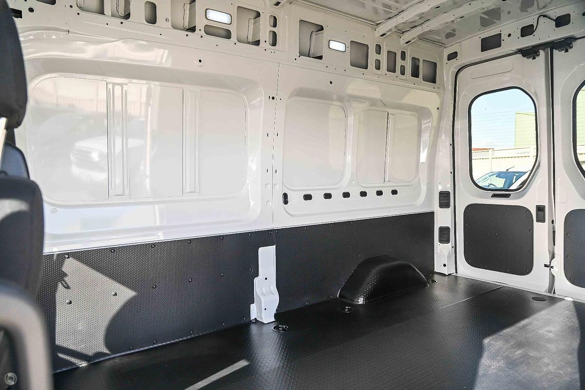 2024 LDV Deliver 9 LWB